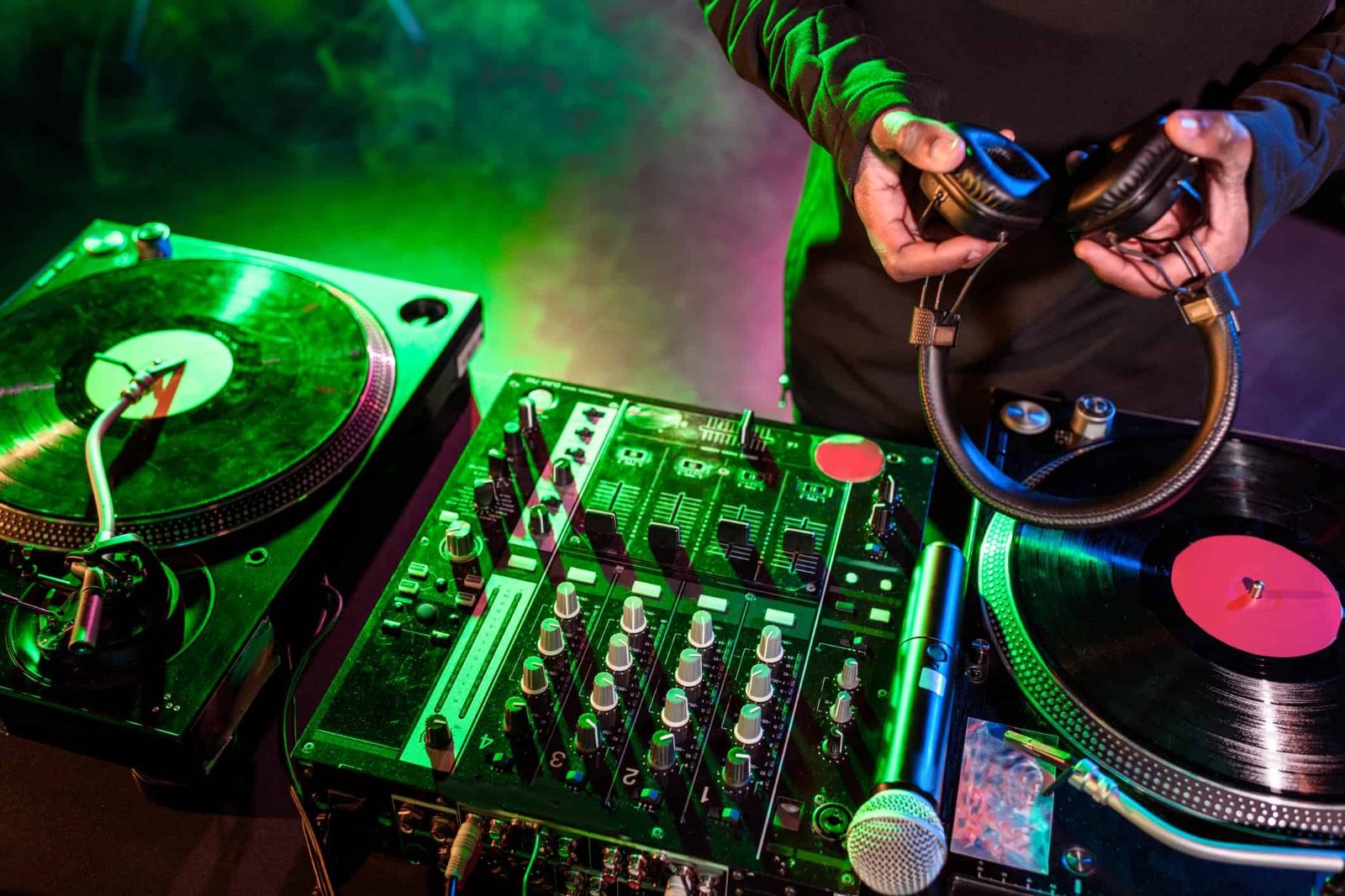 dj-14