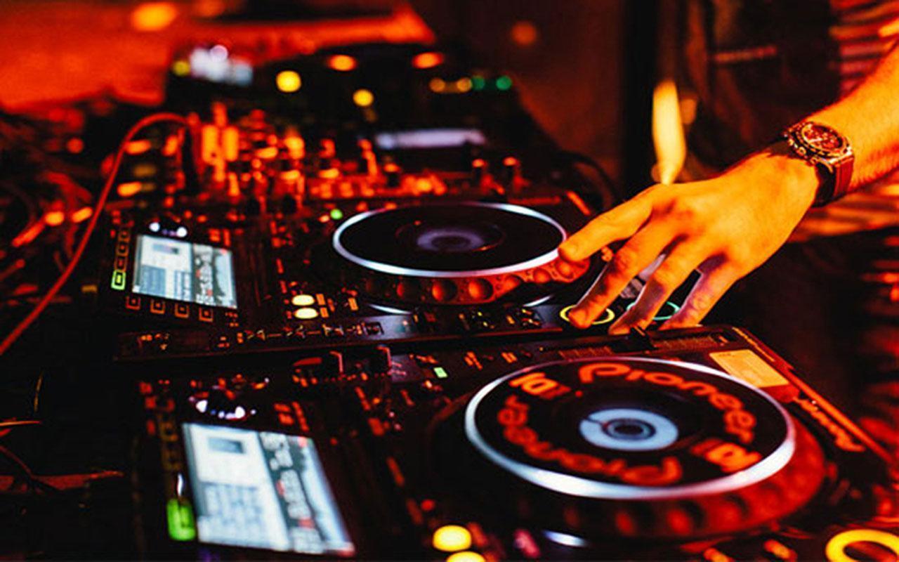 dj-25